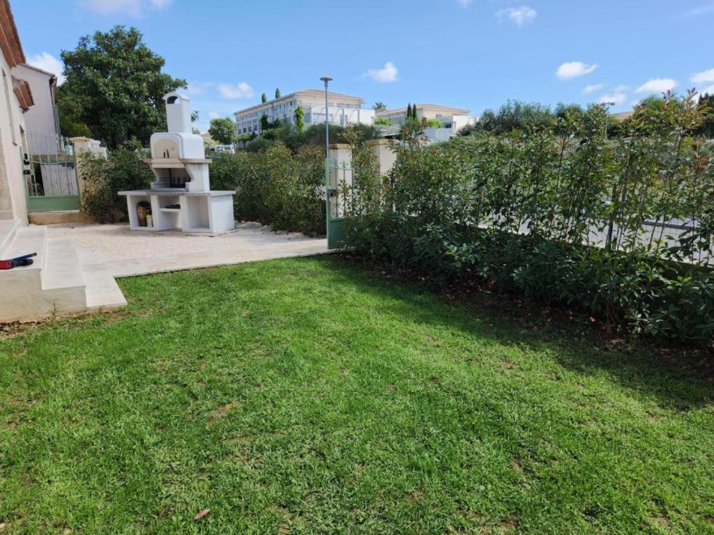 Villa Piscine Uzes A Pied 6 Personnes Farandole Exterior foto